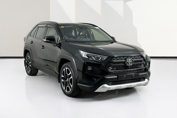 2021 Toyota RAV4 EDGE (AWD) AXAA54R image