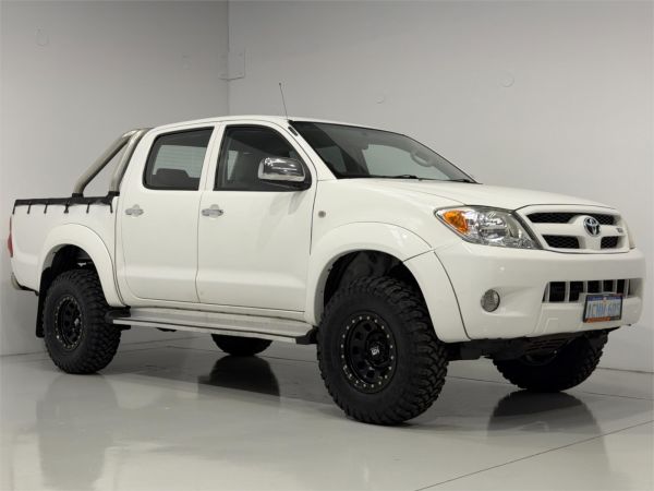2007 TOYOTA HILUX DUAL CAB P/UP GGN25R 06 UPGRADE SR5 (4x4) image