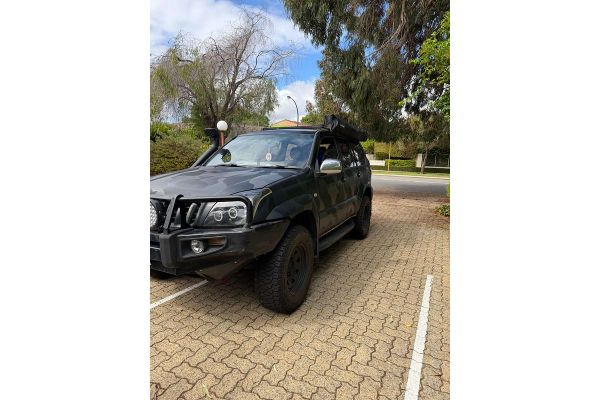 2003 Toyota Landcruiser Prado GXL GRJ120R image