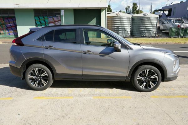 2023 Mitsubishi Eclipse Cross YB LS image