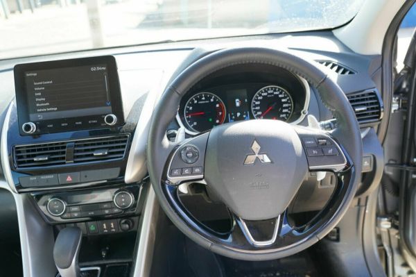 2023 Mitsubishi Eclipse Cross YB LS image