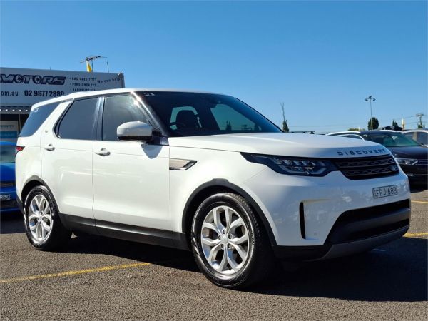 2017 Land Rover Discovery Wagon Series 5 L462 18MY TD4 SE image