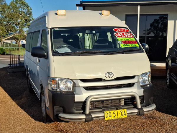 2015 Toyota Hiace Bus TRH223R Commuter image