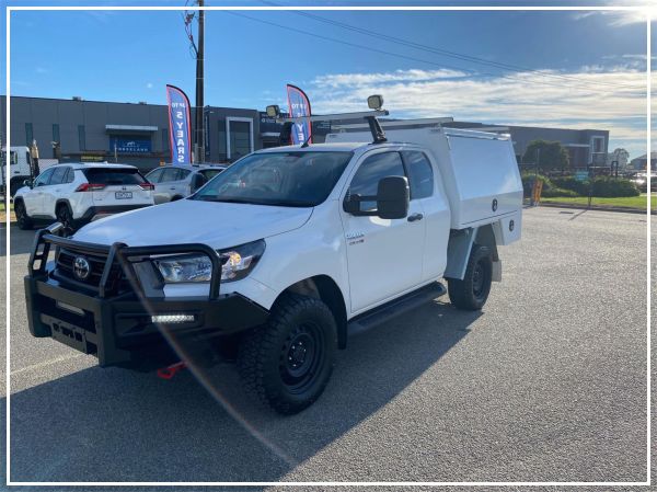 2020 Toyota Hilux Cab Chassis GUN126R SR image