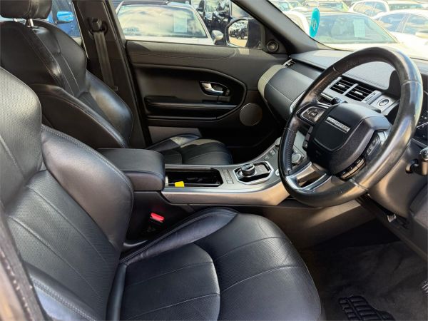 2017 Land Rover Range Rover Evoque Wagon L538 18MY TD4 150 SE Dynamic image