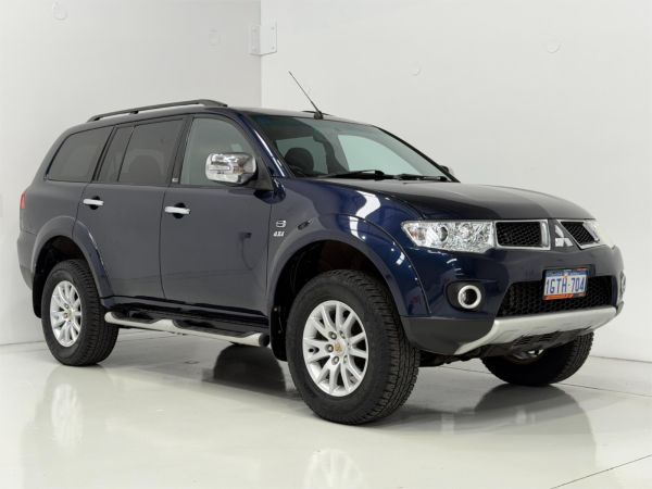 2012 MITSUBISHI CHALLENGER 4D WAGON PB MY12 (4x4) image