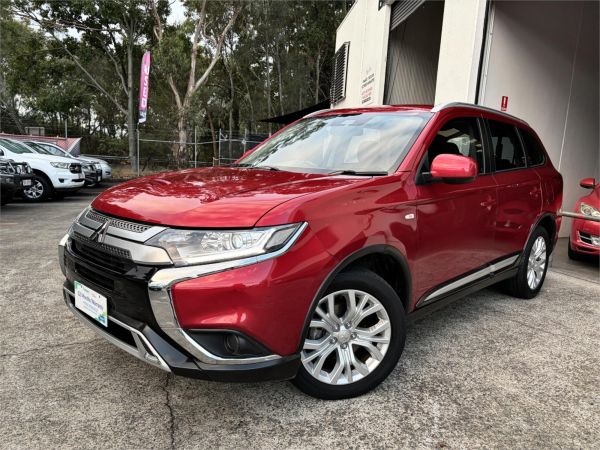 2020 Mitsubishi Outlander ZL ES image