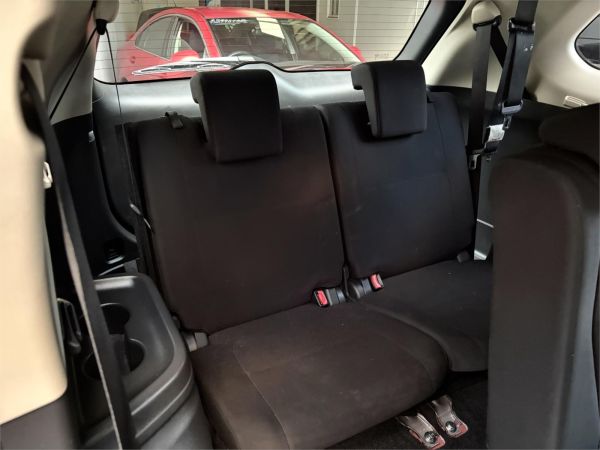2020 Mitsubishi Outlander ZL ES image
