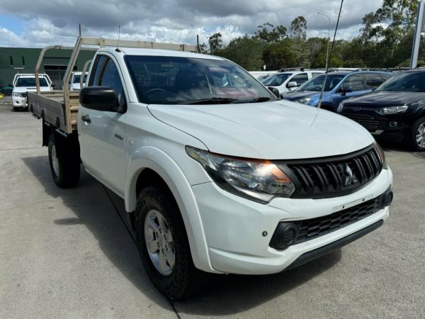2017 Mitsubishi Triton MQ MY17 GLX White 5 Speed Sports Automatic Cab Chassis image
