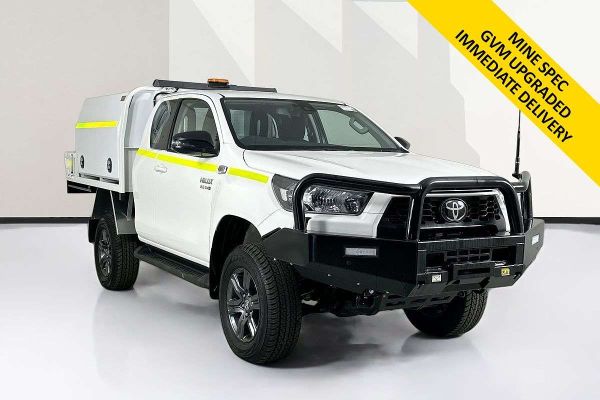 2025 Toyota HILUX SR (4x4) GUN126R RC 4X4 image