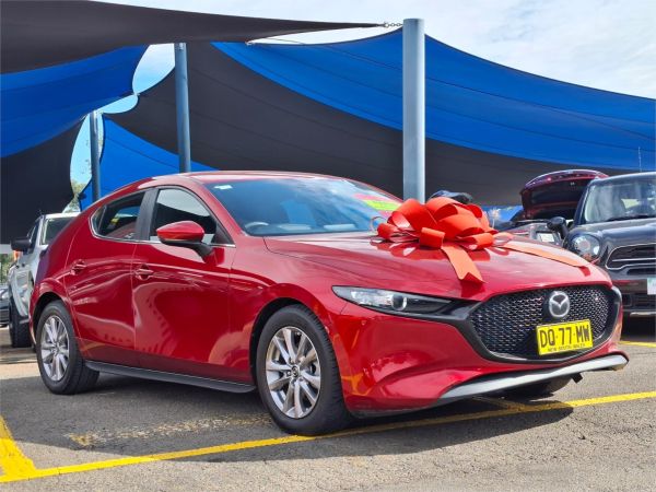 2019 Mazda 3 Hatchback BP2H76 G20 Pure image