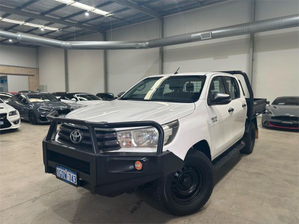 2018 TOYOTA HILUX DUAL C/CHAS GUN126R MY17 SR (4x4) image