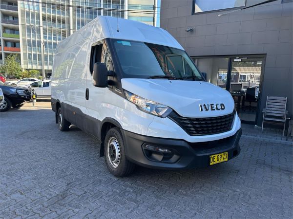 2022 IVECO DAILY VAN MY22 E635514V H1 image