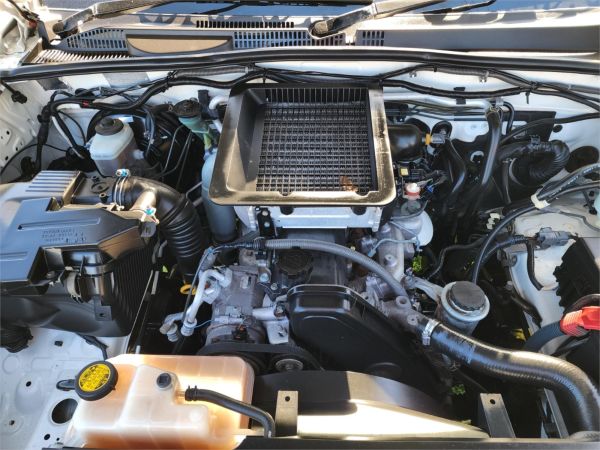 2005 TOYOTA LANDCRUISER 4D WAGON KZJ120R PRADO GX (4x4) image