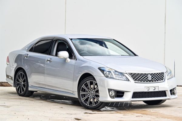 2010 Toyota Crown Sedan GRS20400 Athlete image