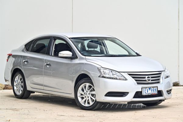 2015 Nissan Pulsar Sedan B17 Series 2 ST image