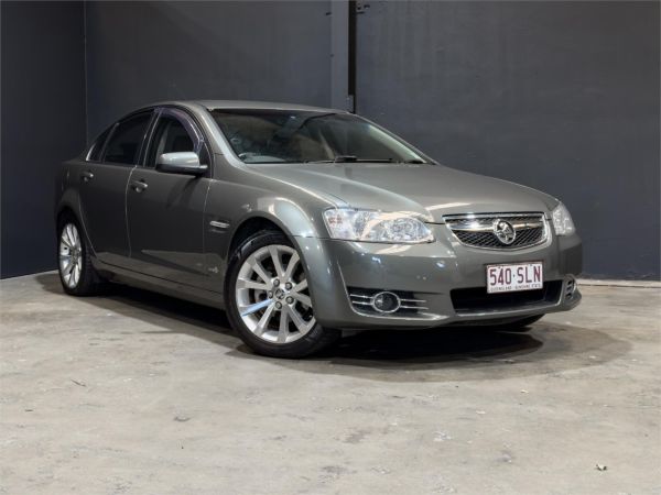2012 HOLDEN COMMODORE 4D SEDAN VE II MY12 EQUIPE image
