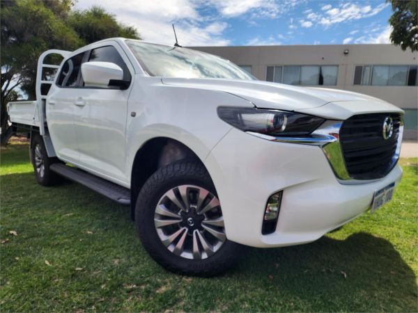 2022 MAZDA BT-50 DUAL C/CHAS B30D XT (4x4) image