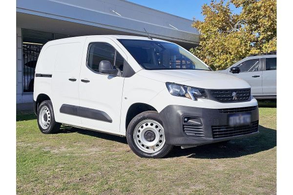 2022 Peugeot Partner Pro K9 SWB Low Roof image