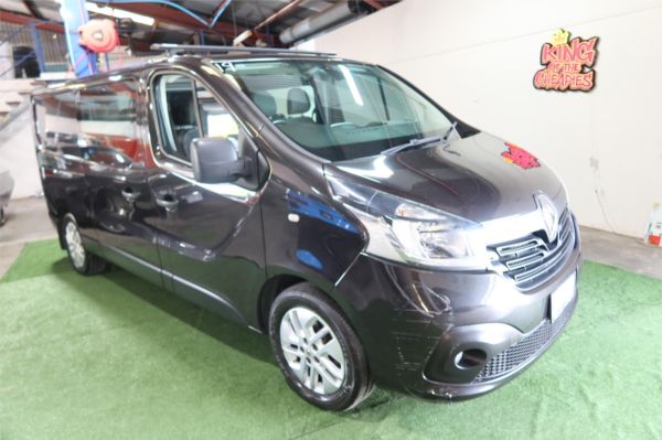 2017 Renault Trafic Van X82 Crew image