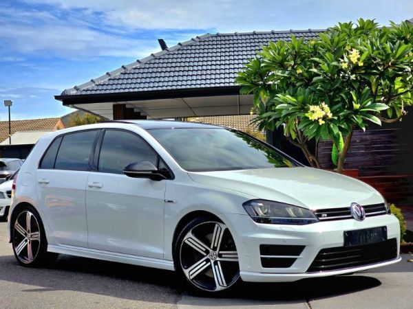 2015 Volkswagen Golf HATCHBACK R VII MY15 image