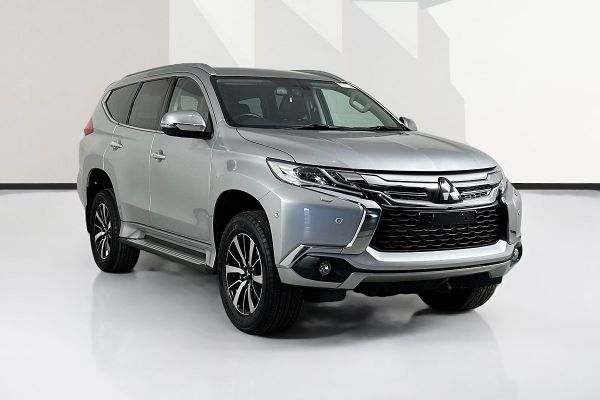 2018 Mitsubishi PAJERO SPORT EXCEED (4x4) 7 SEAT MY18 image