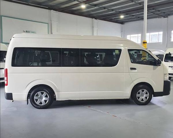 2015 TOYOTA HIACE Commuter High Roof S KDH223R image