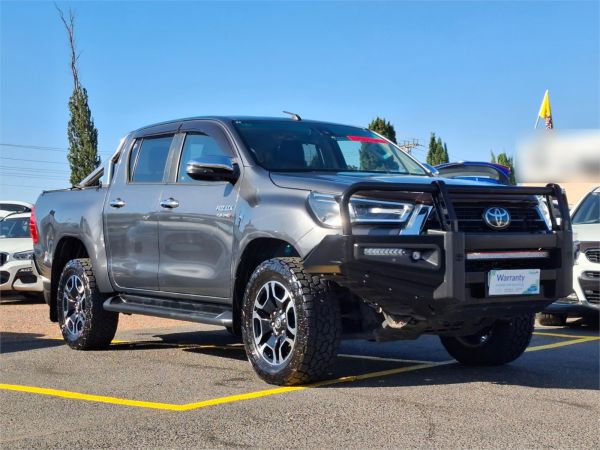 2020 Toyota Hilux Utility GUN126R SR5 image