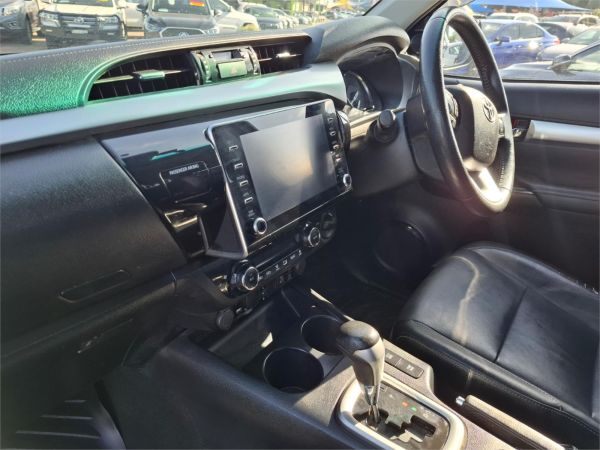 2020 Toyota Hilux GUN126R SR5 image