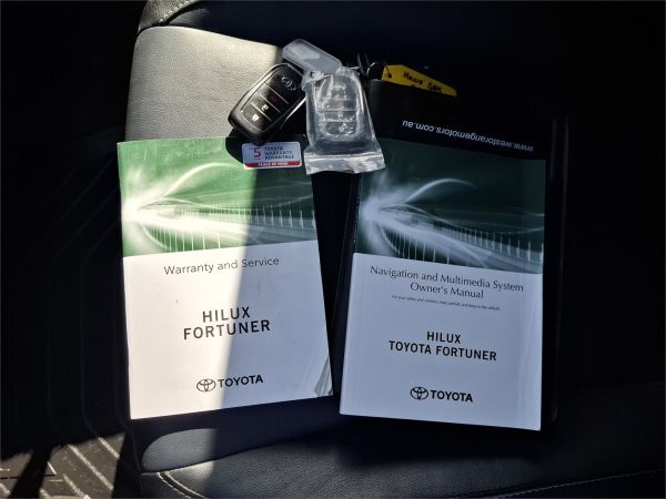 2020 Toyota Hilux GUN126R SR5 image