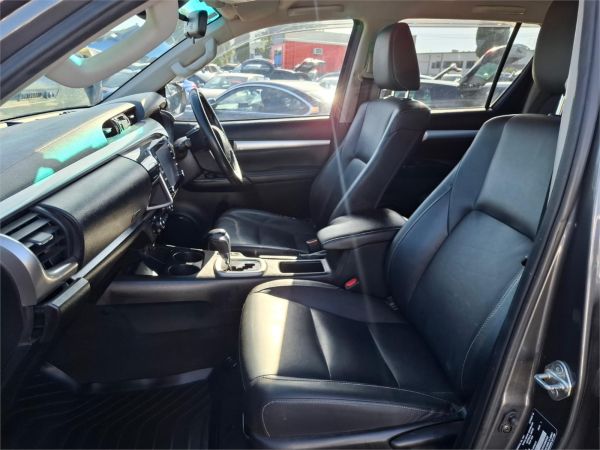 2020 Toyota Hilux GUN126R SR5 image