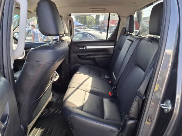 2020 Toyota Hilux GUN126R SR5 image
