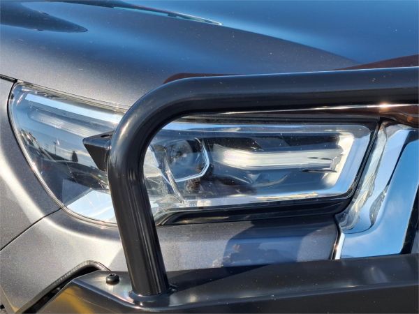 2020 Toyota Hilux GUN126R SR5 image