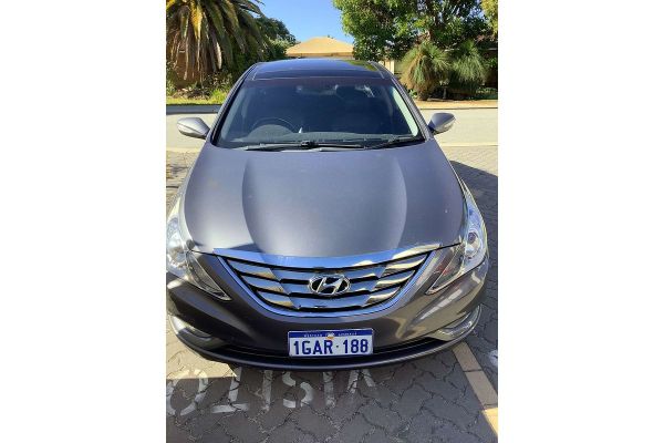 2013 Hyundai i45 Premium YF image