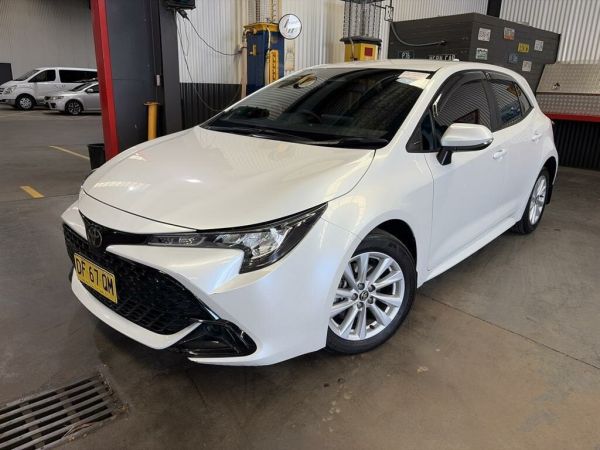 2022 Toyota Corolla Mzea12R Ascent Sport White Continuous Variable Hatchback image