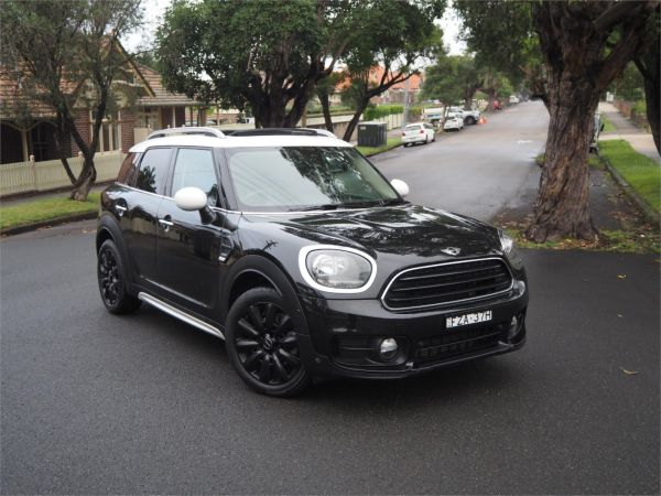 2017 MINI COUNTRYMAN 4D WAGON F60 MY17 COOPER image