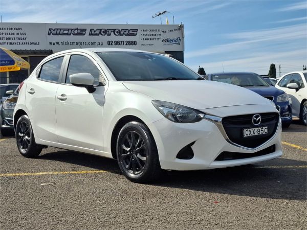 2014 Mazda 2 Hatchback DJ2HAA Maxx image