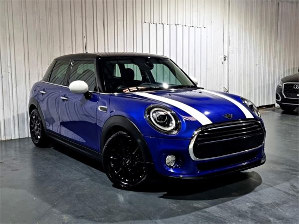 2019 MINI Hatch Hatchback F55 LCI Cooper image