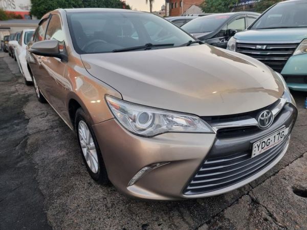 2015 TOYOTA CAMRY ALTISE image