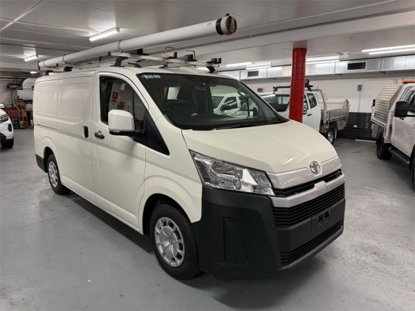 2021 TOYOTA HIACE 5D VAN GDH300R LWB image