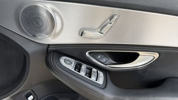 2015 Mercedes-Benz C250 205 MY16 D White Diamond 7 Speed Automatic Sedan image