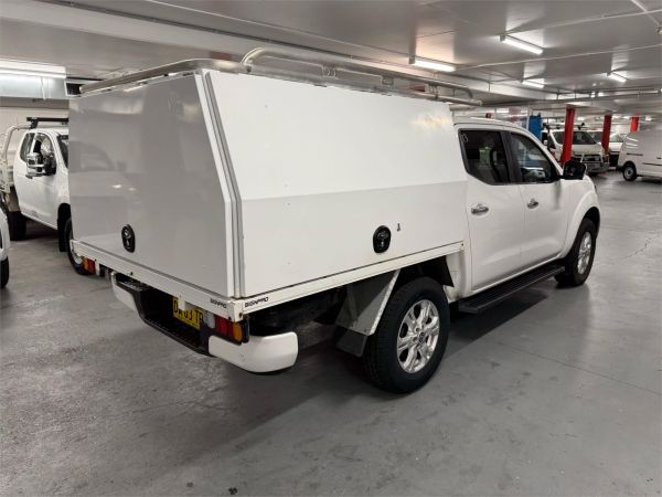 2021 Nissan Navara D23 ST image