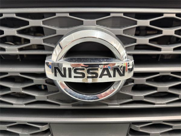 2021 Nissan Navara D23 ST image