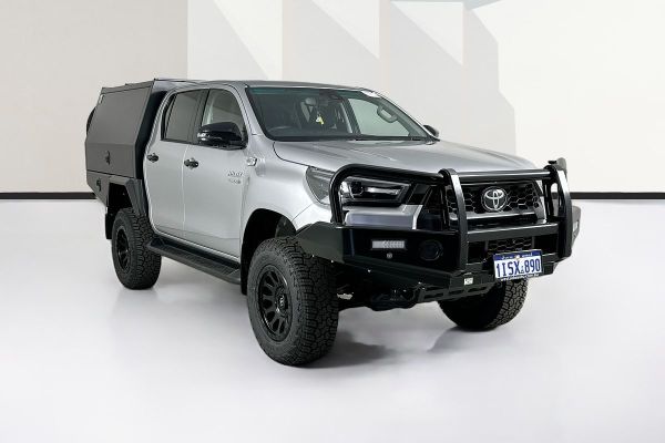 2025 Toyota HILUX SR5 48V (4x4) GUN126R RC 4X4 image