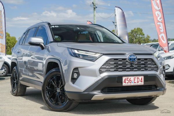 2022 Toyota RAV4 Cruiser Auto eFour image