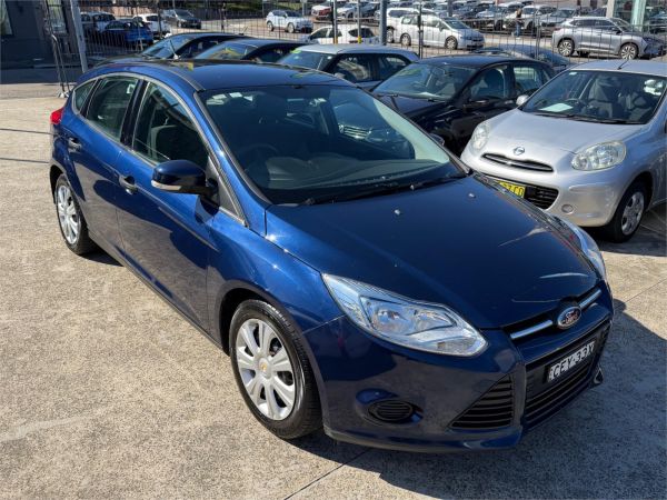 2012 FORD FOCUS 5D HATCHBACK LW AMBIENTE image