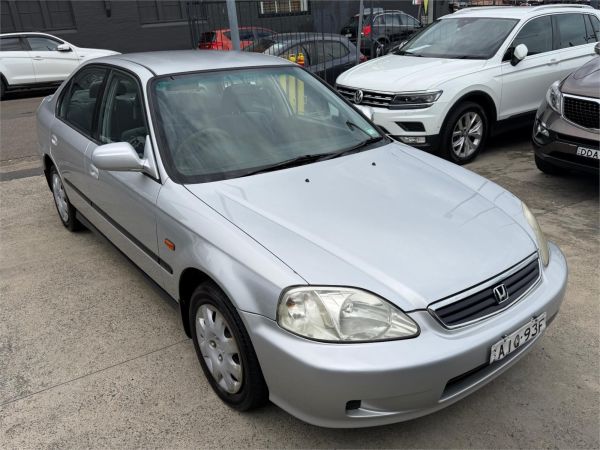 2000 HONDA CIVIC 4D SEDAN GLi image