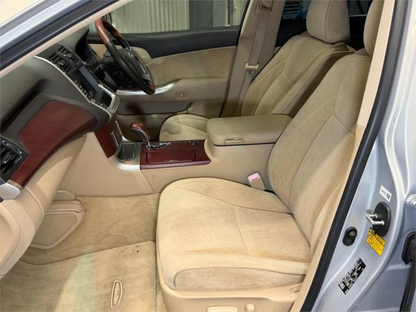 2010 Toyota Crown Sedan URS206 Majesta image