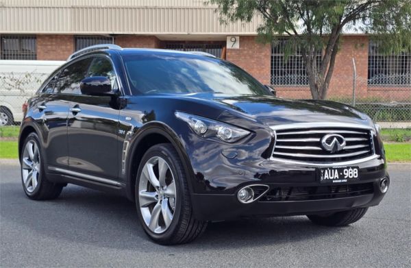2017 INFINITI QX70 Wagon S51 image