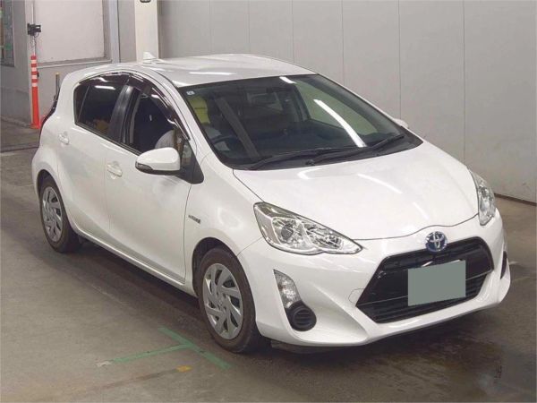 2015 Toyota Aqua Hatchback NHP10 S TYPE image